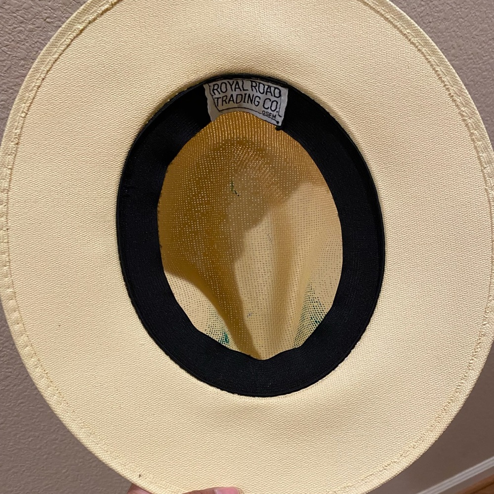 Hand painted hat - Picture 4 of 5